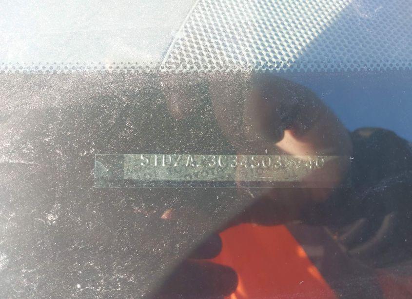 Photo 9 of 2004 Toyota Sienna CE (VIN 5TDZA23C34S035740)