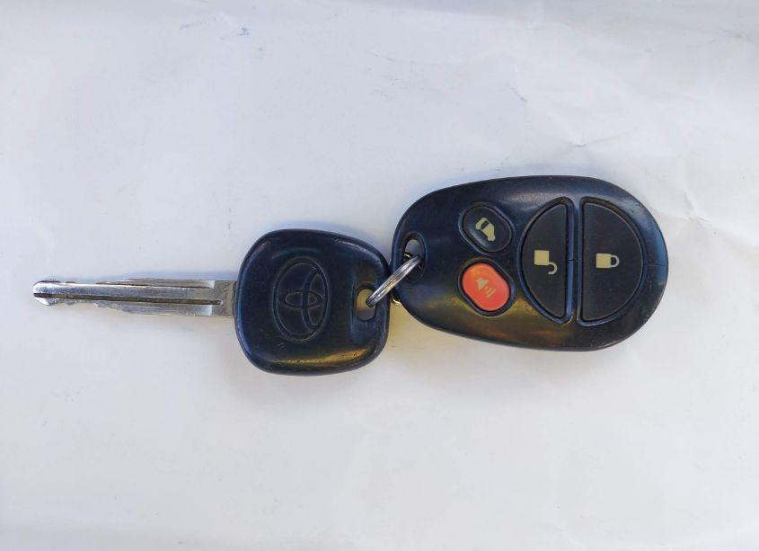 Photo 11 of 2004 Toyota Sienna LE (VIN 5TDZA23C34S038511)