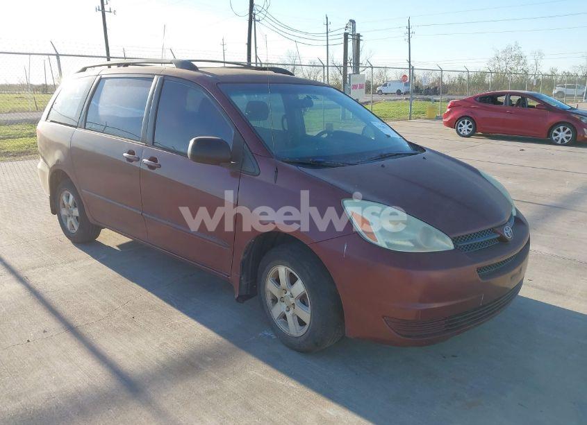 2004 Toyota Sienna CE (VIN 5TDZA23C34S061027) main photo