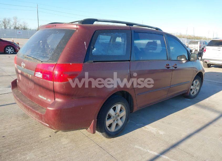 Photo 4 of 2004 Toyota Sienna CE (VIN 5TDZA23C34S061027)