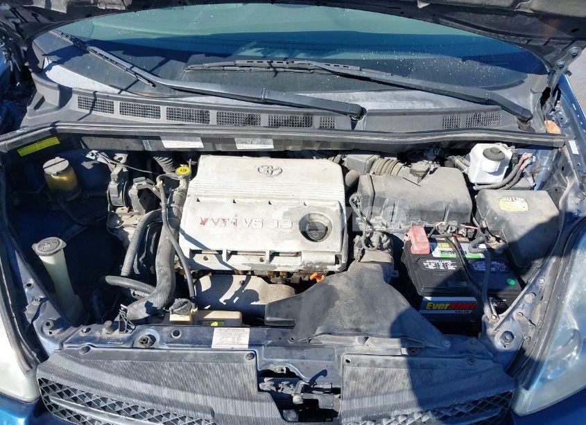 Photo 10 of 2004 Toyota Sienna LE (VIN 5TDZA23C34S104071)