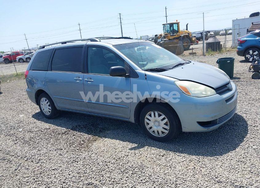 2004 Toyota Sienna LE (VIN 5TDZA23C34S110856) main photo