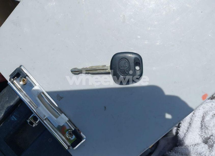 Photo 11 of 2004 Toyota Sienna LE (VIN 5TDZA23C34S110856)