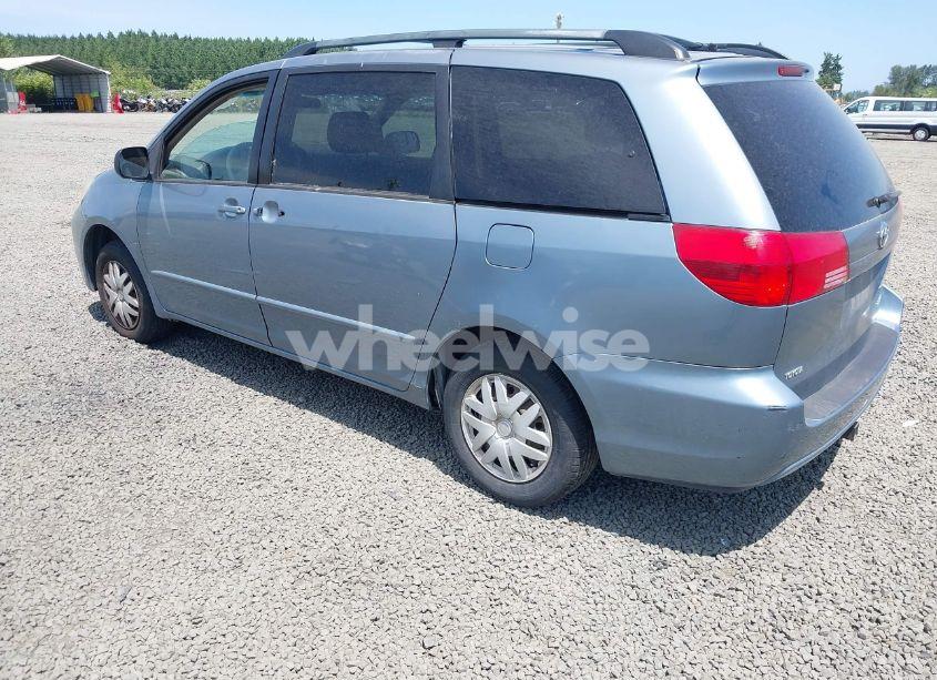 Photo 3 of 2004 Toyota Sienna LE (VIN 5TDZA23C34S110856)