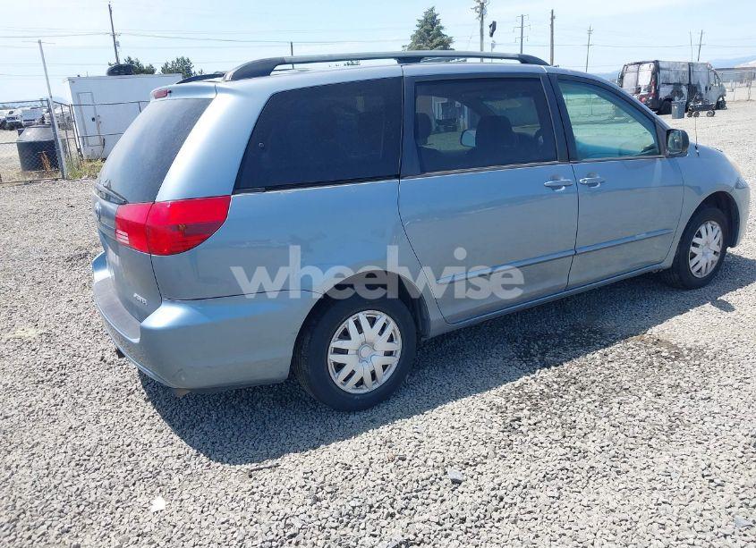 Photo 4 of 2004 Toyota Sienna LE (VIN 5TDZA23C34S110856)