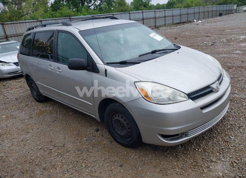 2004 Toyota Sienna LE (VIN 5TDZA23C34S129410) main photo