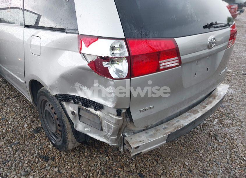 Photo 6 of 2004 Toyota Sienna LE (VIN 5TDZA23C34S129410)