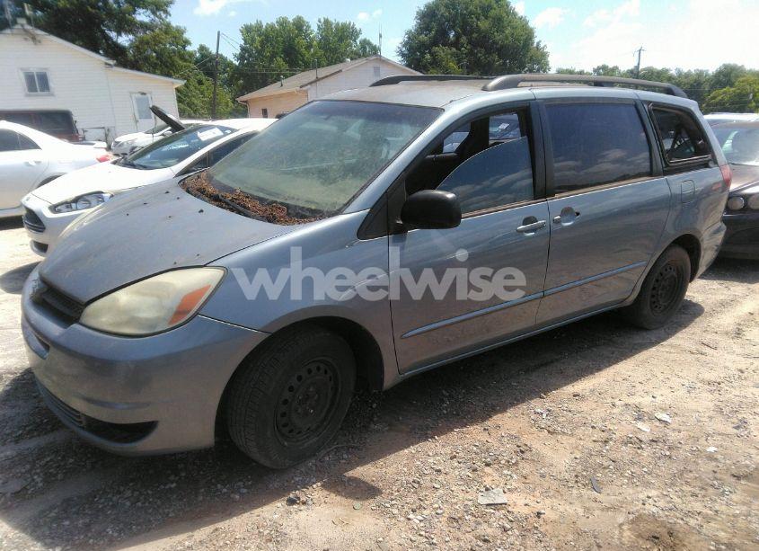 Photo 2 of 2004 Toyota Sienna CE/LE (VIN 5TDZA23C34S150855)
