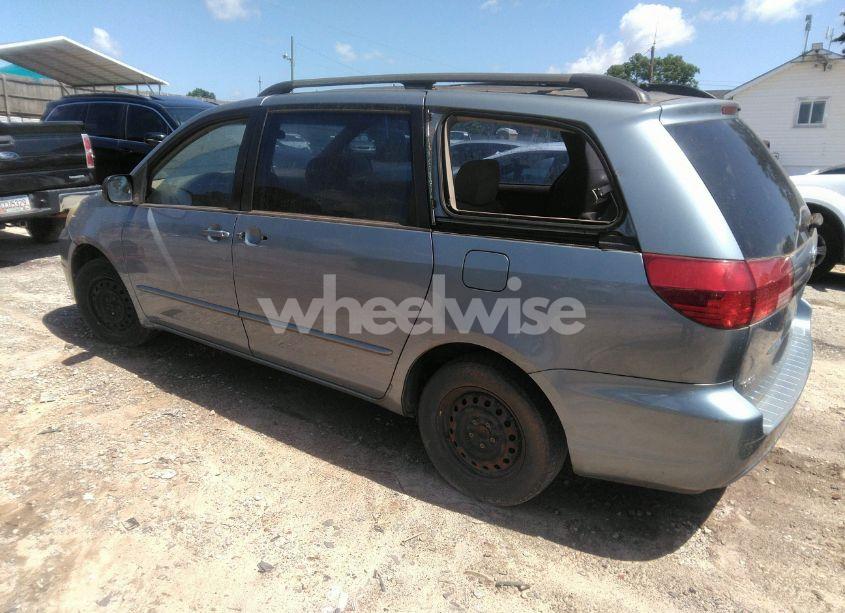 Photo 3 of 2004 Toyota Sienna CE/LE (VIN 5TDZA23C34S150855)