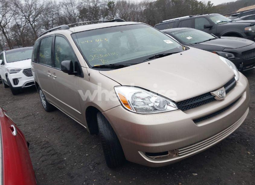 2004 Toyota Sienna CE (VIN 5TDZA23C34S169101) main photo