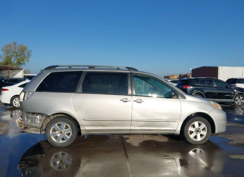 Photo 14 of 2004 Toyota Sienna LE (VIN 5TDZA23C34S186223)