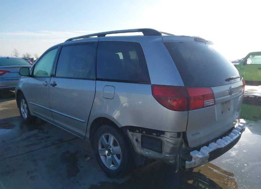 Photo 3 of 2004 Toyota Sienna LE (VIN 5TDZA23C34S186223)