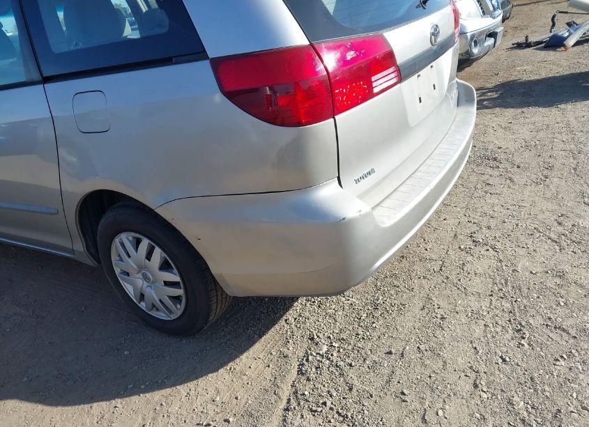 Photo 6 of 2004 Toyota Sienna CE (VIN 5TDZA23C34S207863)