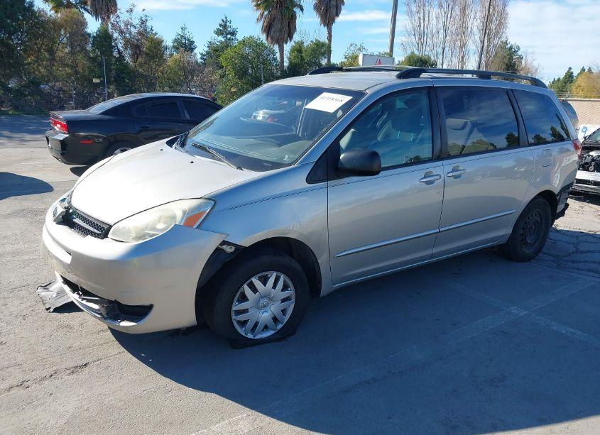 Photo 2 of 2005 Toyota Sienna LE (VIN 5TDZA23C35S236247)