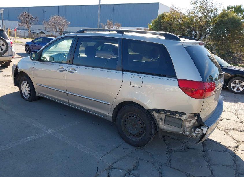 Photo 3 of 2005 Toyota Sienna LE (VIN 5TDZA23C35S236247)