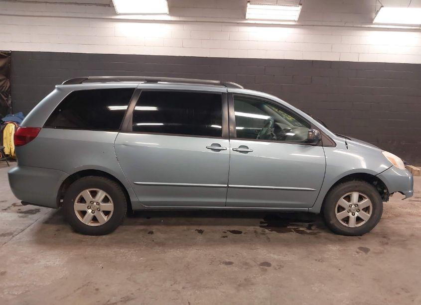Photo 14 of 2005 Toyota Sienna LE (VIN 5TDZA23C35S265795)