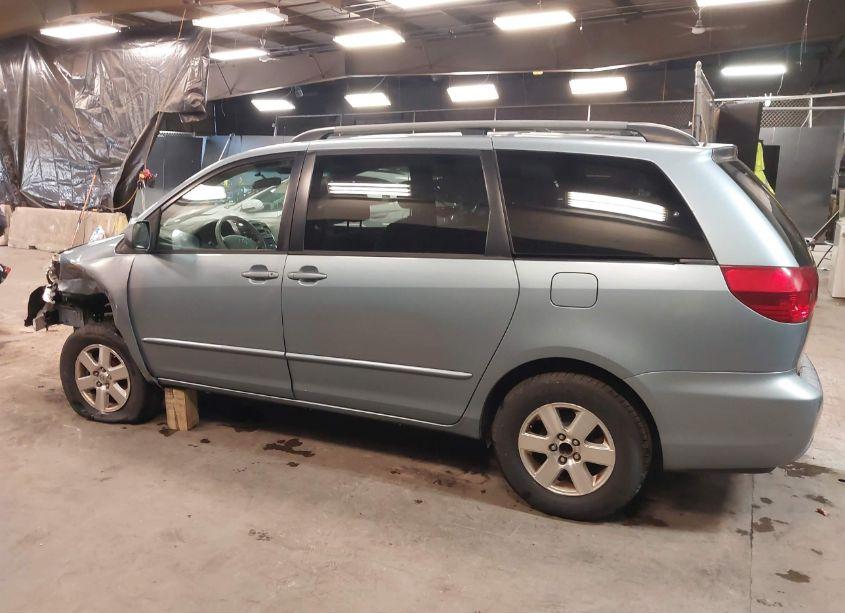 Photo 15 of 2005 Toyota Sienna LE (VIN 5TDZA23C35S265795)