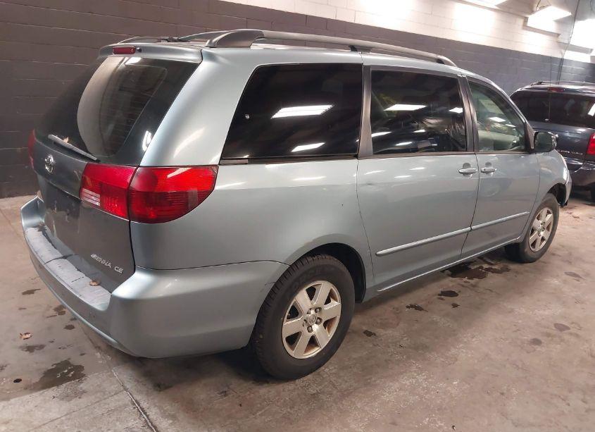 Photo 4 of 2005 Toyota Sienna LE (VIN 5TDZA23C35S265795)