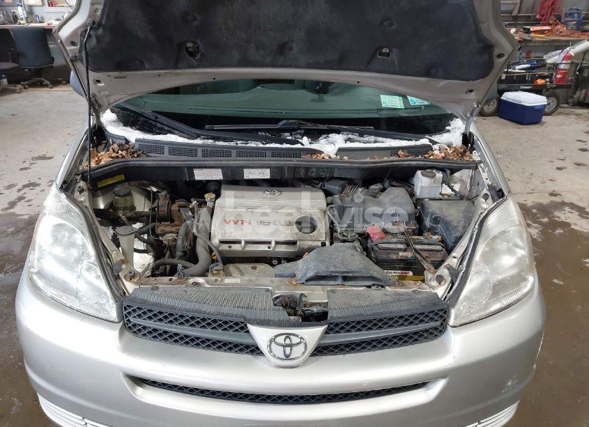 Photo 10 of 2005 Toyota Sienna LE (VIN 5TDZA23C35S323212)