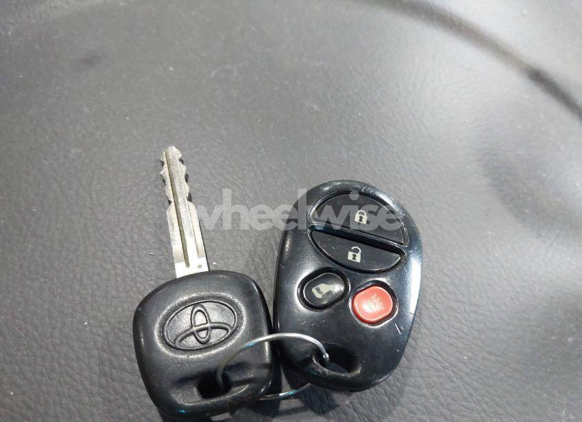 Photo 11 of 2005 Toyota Sienna LE (VIN 5TDZA23C35S323212)