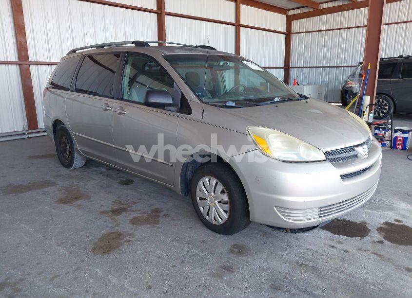 2005 Toyota Sienna LE (VIN 5TDZA23C35S328054) main photo