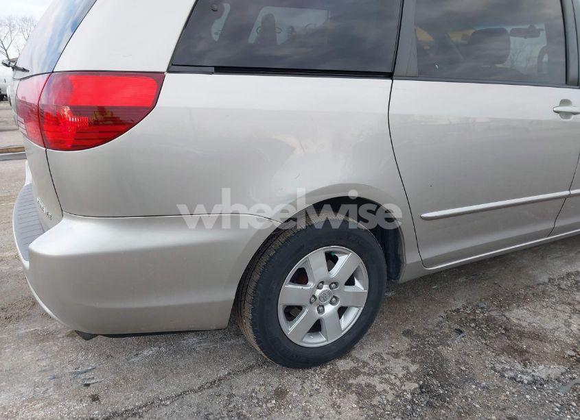 Photo 15 of 2005 Toyota Sienna LE (VIN 5TDZA23C35S330841)