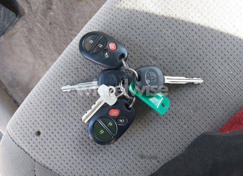 Photo 11 of 2005 Toyota Sienna LE (VIN 5TDZA23C35S344125)