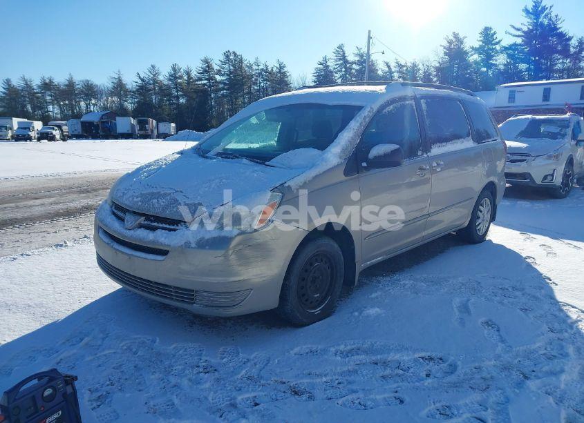 Photo 2 of 2005 Toyota Sienna LE (VIN 5TDZA23C35S344125)