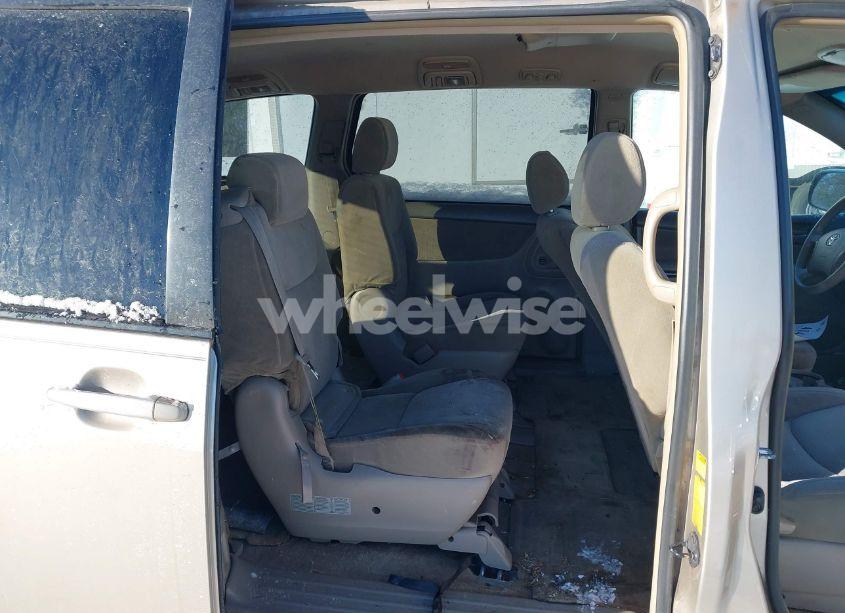 Photo 8 of 2005 Toyota Sienna LE (VIN 5TDZA23C35S344125)