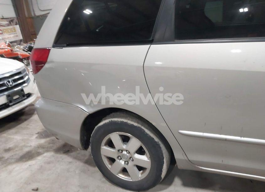 Photo 12 of 2005 Toyota Sienna LE (VIN 5TDZA23C35S380008)