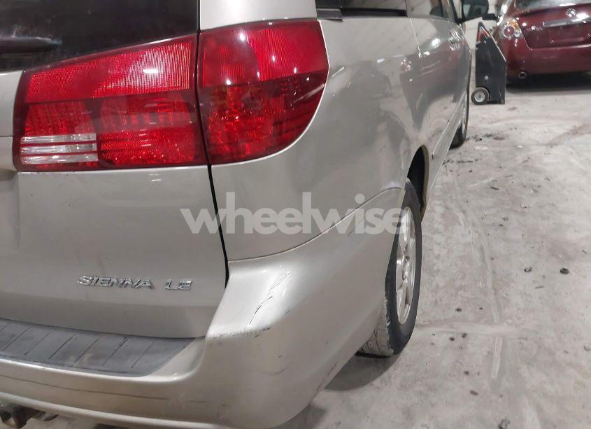 Photo 13 of 2005 Toyota Sienna LE (VIN 5TDZA23C35S380008)