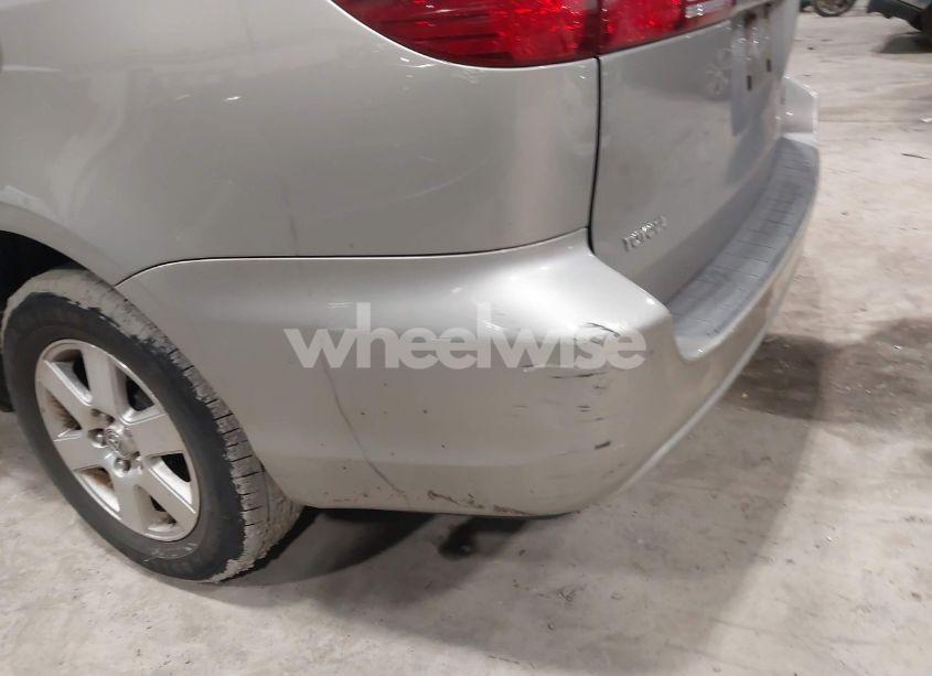Photo 14 of 2005 Toyota Sienna LE (VIN 5TDZA23C35S380008)
