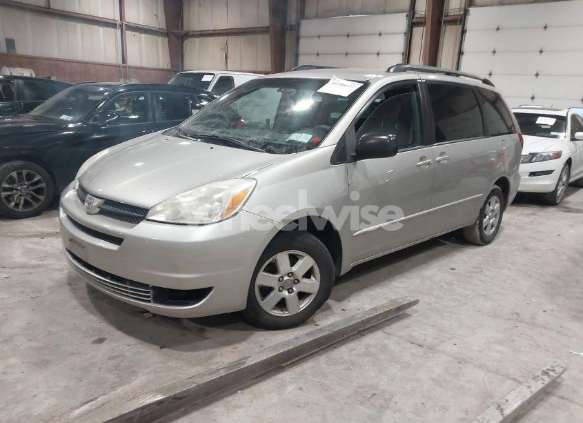 Photo 2 of 2005 Toyota Sienna LE (VIN 5TDZA23C35S380008)