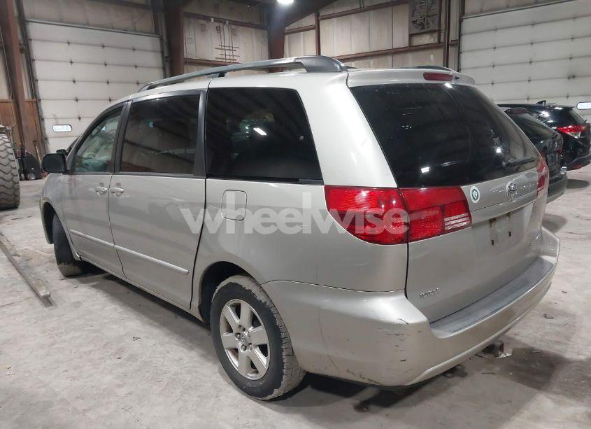 Photo 3 of 2005 Toyota Sienna LE (VIN 5TDZA23C35S380008)