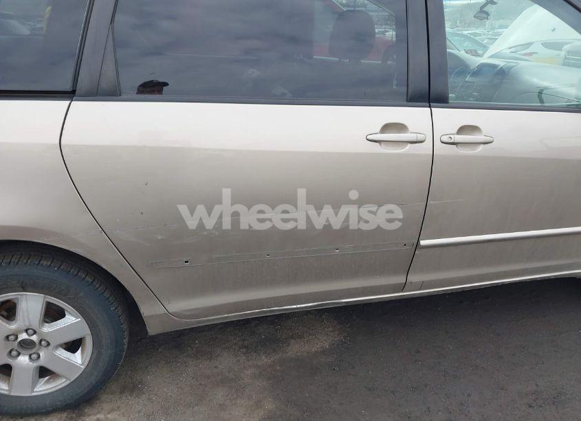 Photo 13 of 2005 Toyota Sienna LE (VIN 5TDZA23C35S382177)