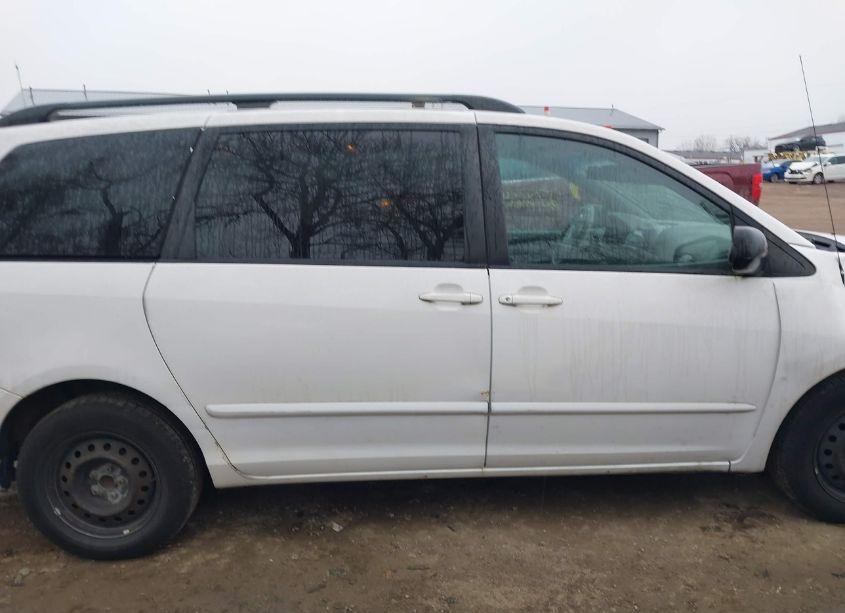 Photo 13 of 2006 Toyota Sienna LE (VIN 5TDZA23C36S397926)