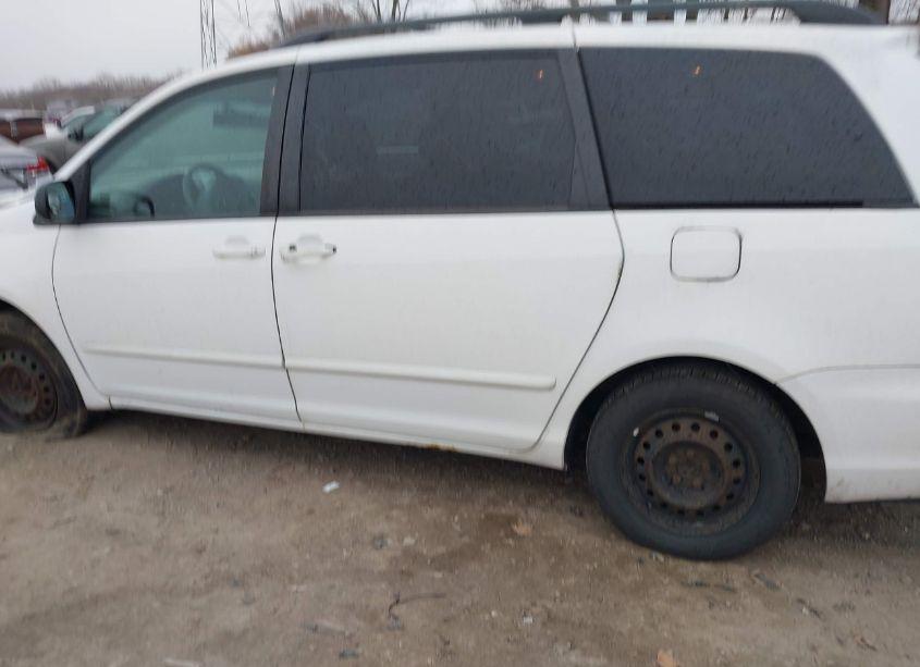Photo 14 of 2006 Toyota Sienna LE (VIN 5TDZA23C36S397926)
