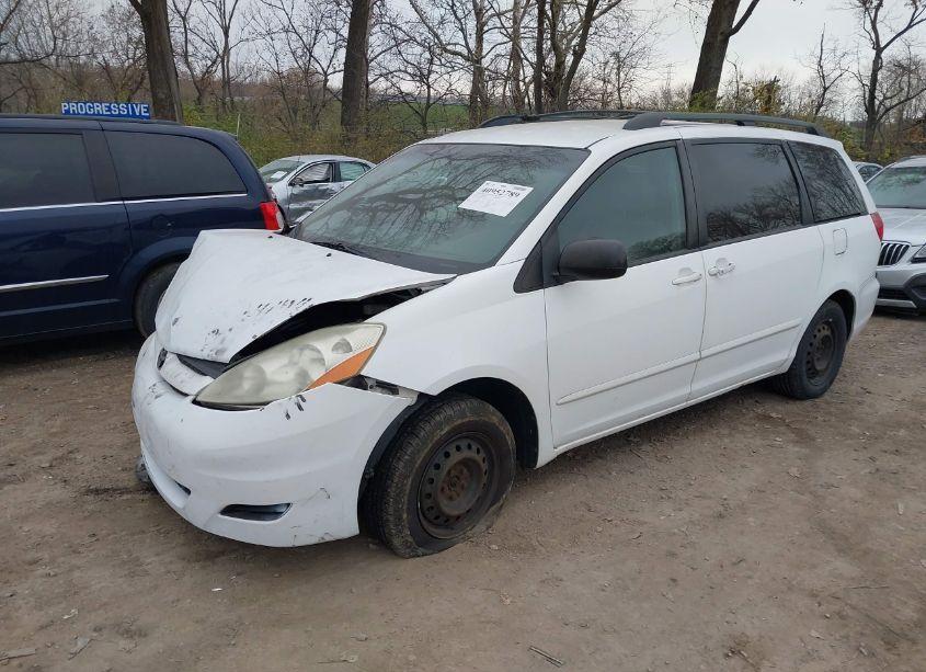 Photo 2 of 2006 Toyota Sienna LE (VIN 5TDZA23C36S397926)