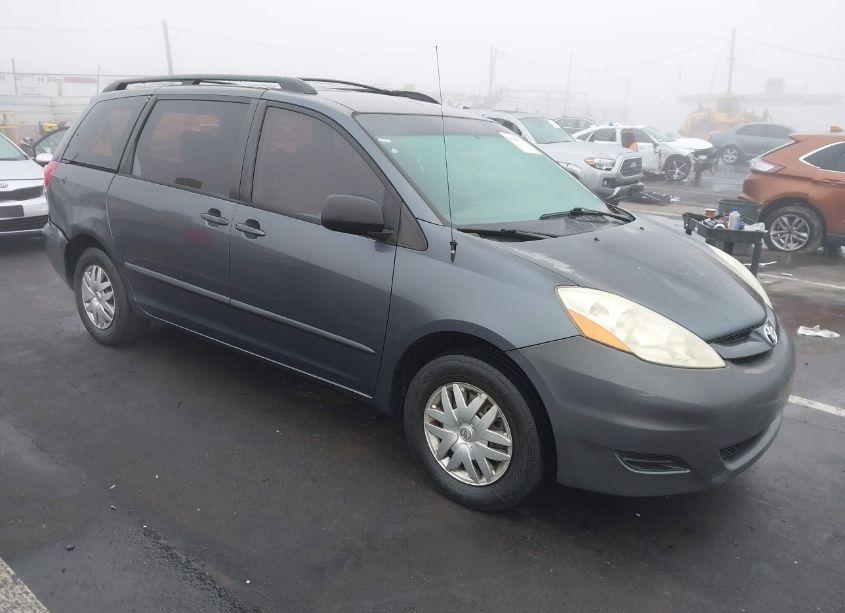 2006 Toyota Sienna CE (VIN 5TDZA23C36S401408) main photo
