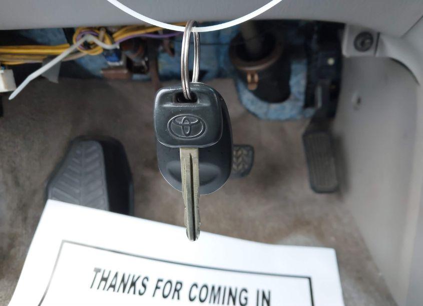 Photo 11 of 2006 Toyota Sienna CE (VIN 5TDZA23C36S401408)