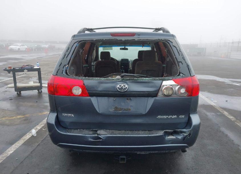 Photo 16 of 2006 Toyota Sienna CE (VIN 5TDZA23C36S401408)