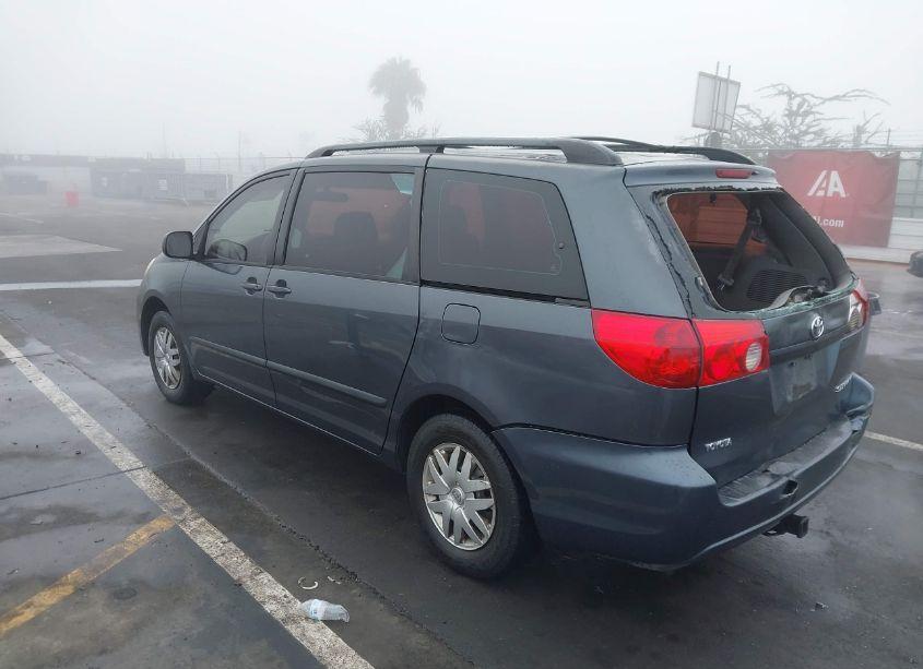 Photo 3 of 2006 Toyota Sienna CE (VIN 5TDZA23C36S401408)