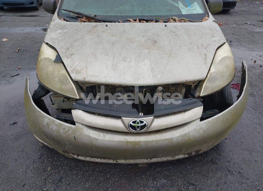 Photo 6 of 2006 Toyota Sienna CE (VIN 5TDZA23C36S418743)