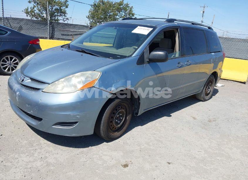 Photo 2 of 2006 Toyota Sienna LE (VIN 5TDZA23C36S453203)
