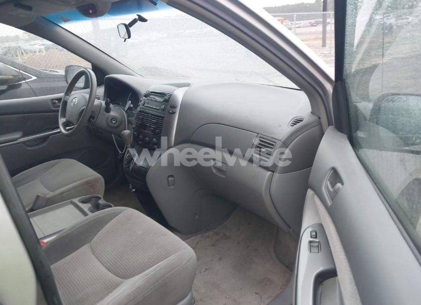 Photo 5 of 2006 Toyota Sienna LE (VIN 5TDZA23C36S479087)