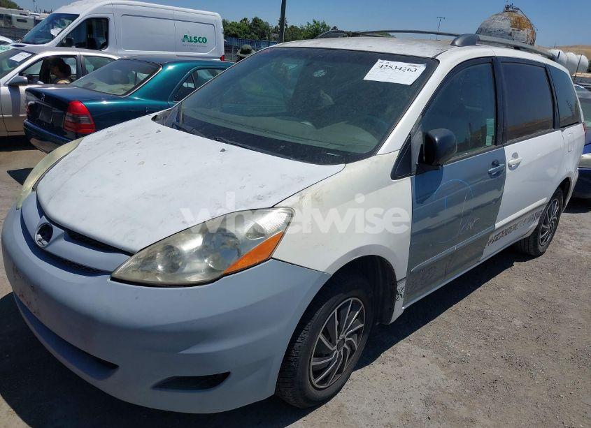 Photo 2 of 2006 Toyota Sienna LE (VIN 5TDZA23C36S480739)