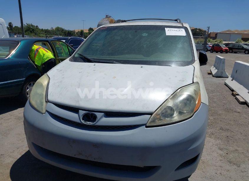 Photo 6 of 2006 Toyota Sienna LE (VIN 5TDZA23C36S480739)