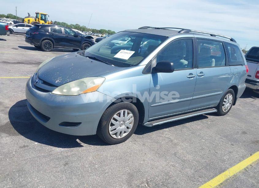 Photo 2 of 2006 Toyota Sienna CE (VIN 5TDZA23C36S487187)