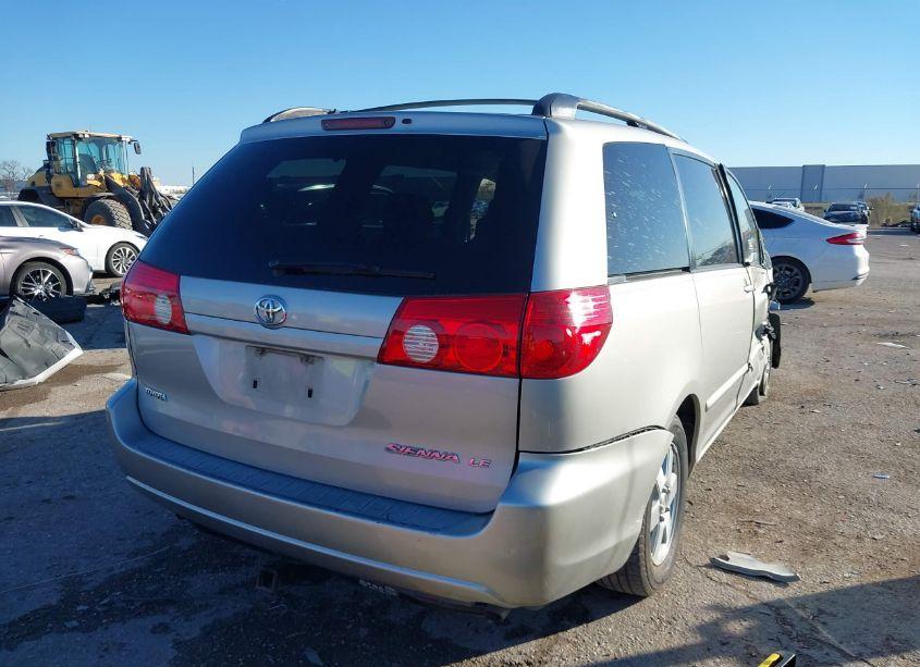 Photo 4 of 2006 Toyota Sienna LE (VIN 5TDZA23C36S492888)