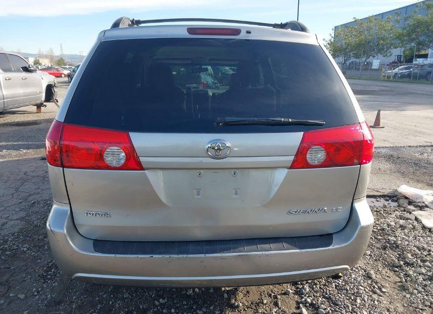 Photo 17 of 2006 Toyota Sienna CE/LE (VIN 5TDZA23C36S502447)